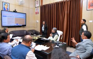 वन ट्रिलियन डॉलर लक्ष्य पर मंत्री आशीष पटेल की समीक्षायोगी सरकार का ब्लूप्रिंट, गुणवत्ता शिक्षा और रोजगार पर फोकसप्लेसमेंट पोर्टल और इंडस्ट्री साझेदारी से युवाओं को नई उड़ान