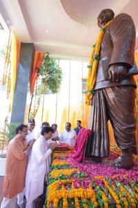 राष्ट्र की एकता-अखंडता के लिए समर्पित जीवन सदैव प्रेरणास्रोत : मंत्री कपिल देव अग्रवाल